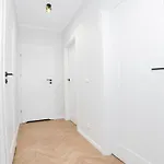 Olivia - Acco Rent Apartment